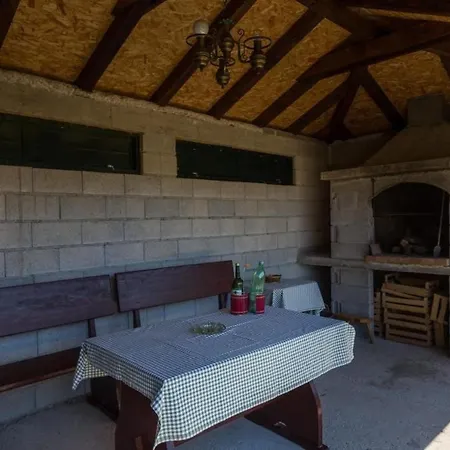 Laurel Leaf - Three Bedroom With Terrace * Lovorno
