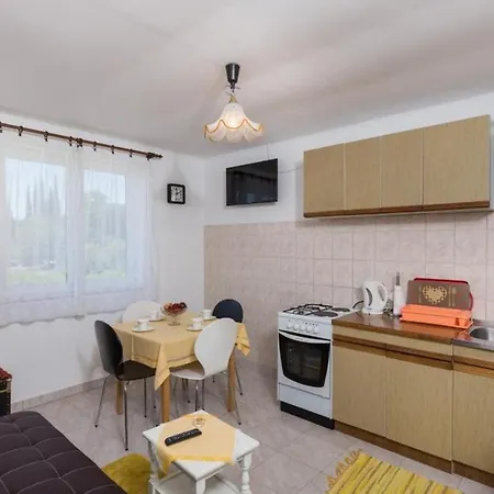 Laurel Leaf - Three Bedroom With Terrace Apartment